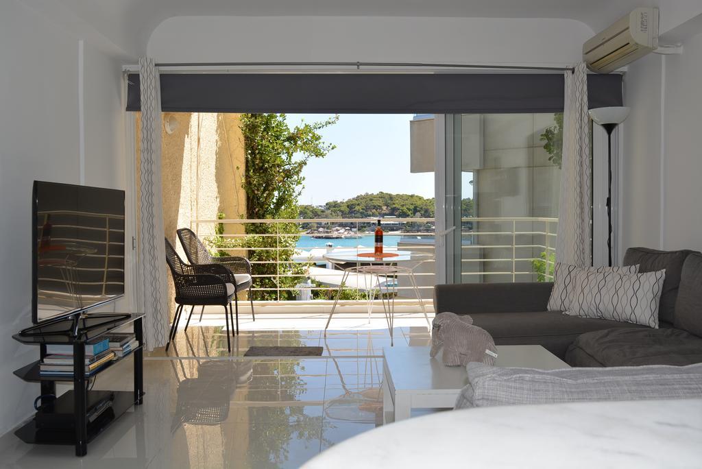 Amazing Sea View- Beach Front Luxury Apartment! Athen Eksteriør bilde